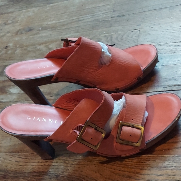 4 For $12 Gianni Bini Orange Mules with Decorative Buckles - Picture 12 of 12